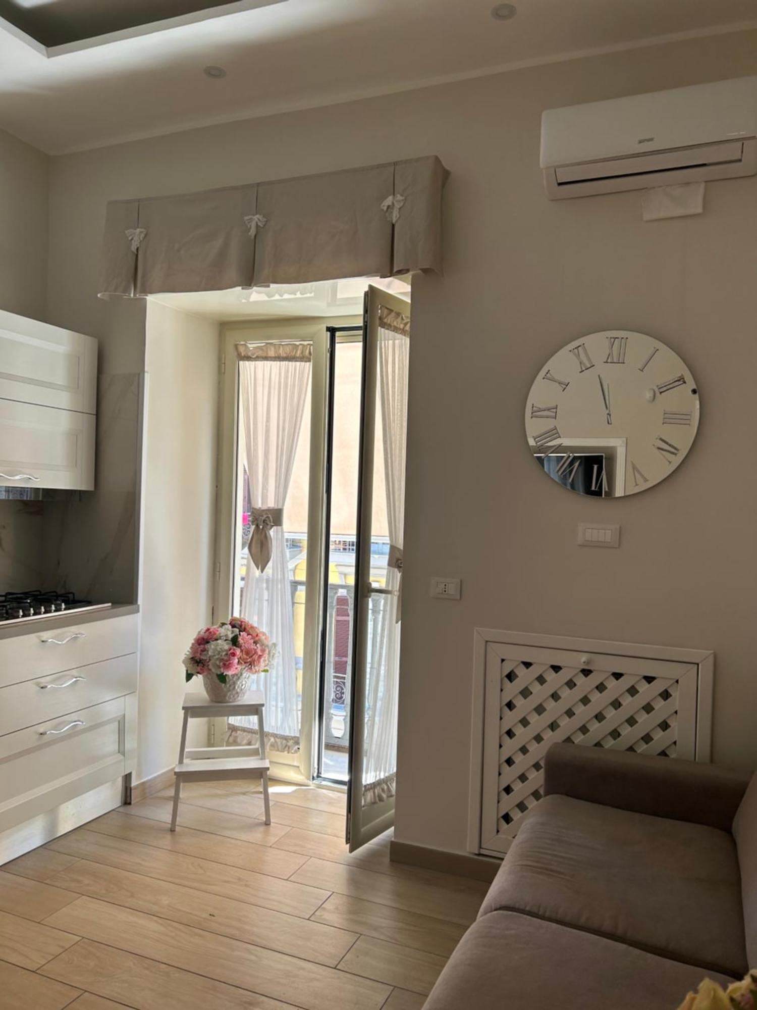 Appartement Mamma Teresa à Naples Extérieur photo